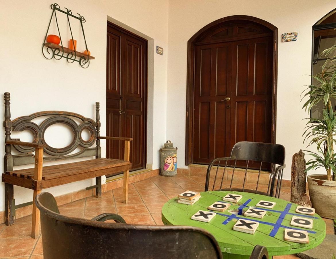 Hostal Las Puertas Santa Ana Esterno foto