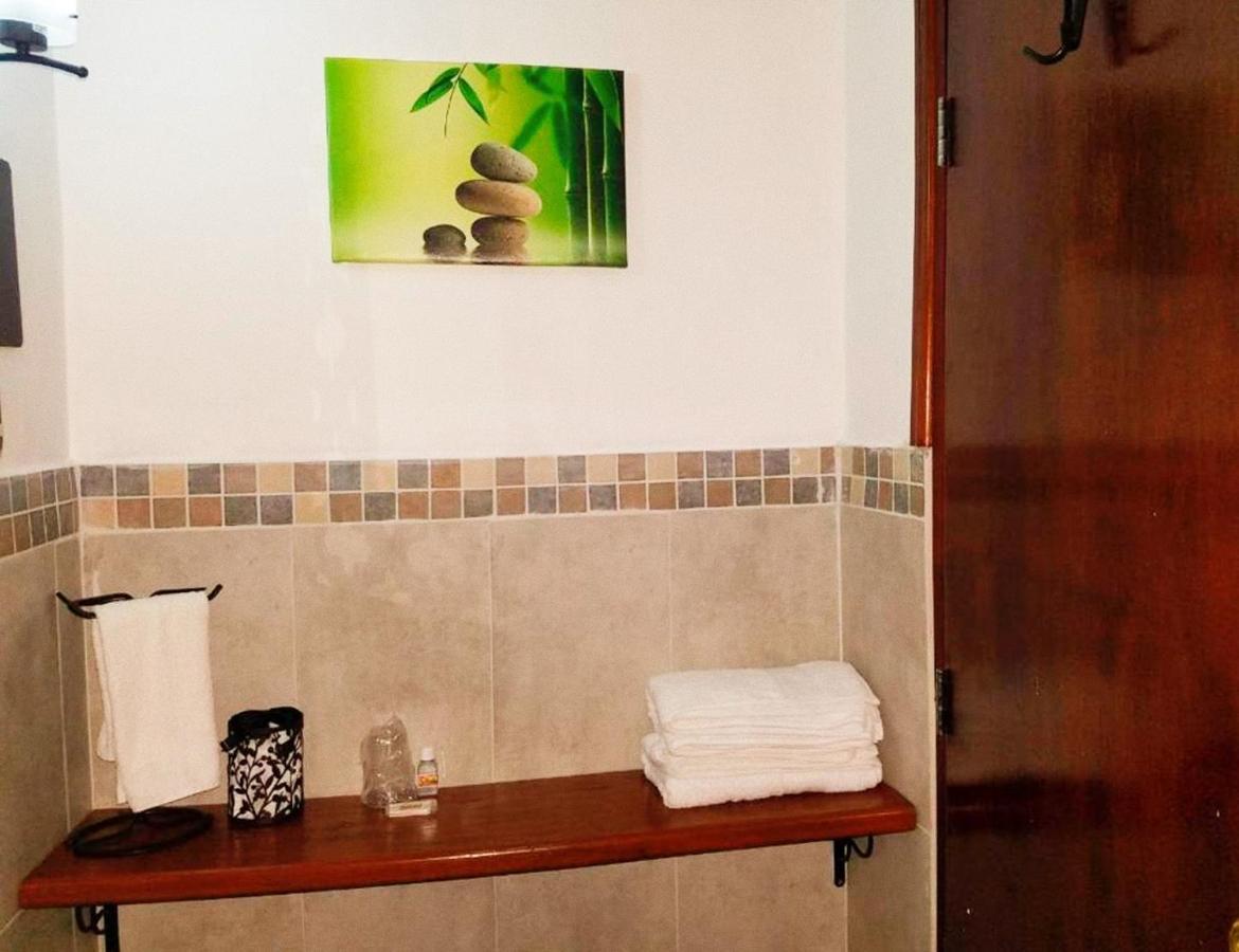 Hostal Las Puertas Santa Ana Esterno foto