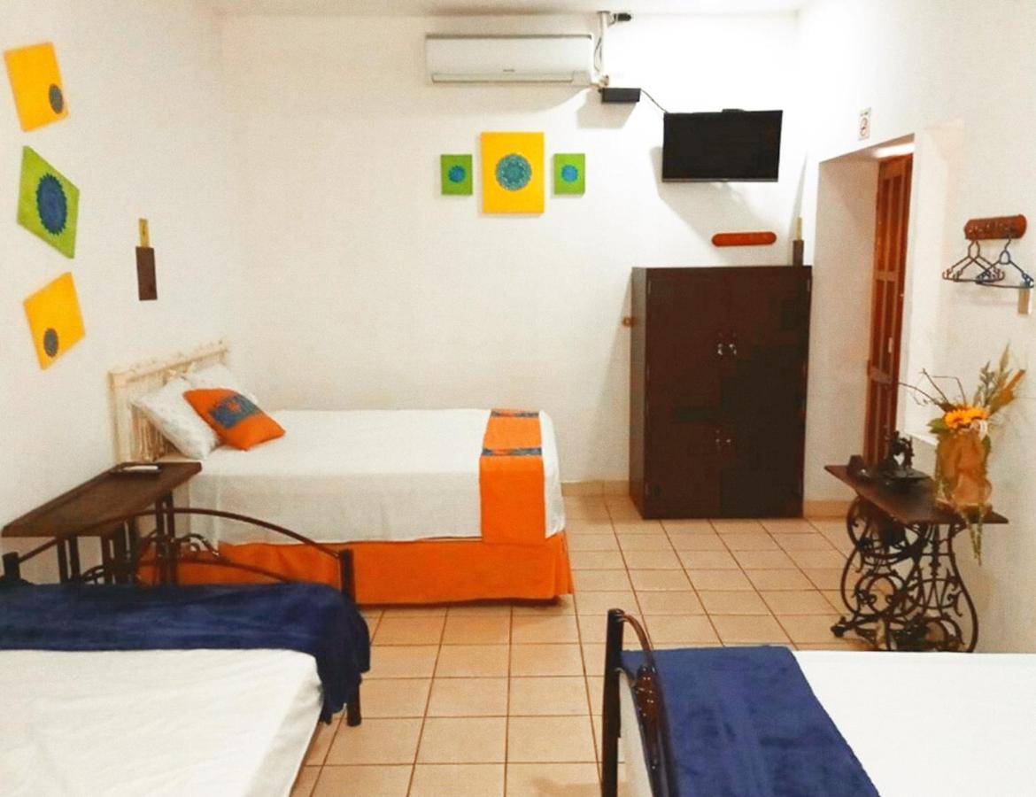 Hostal Las Puertas Santa Ana Esterno foto