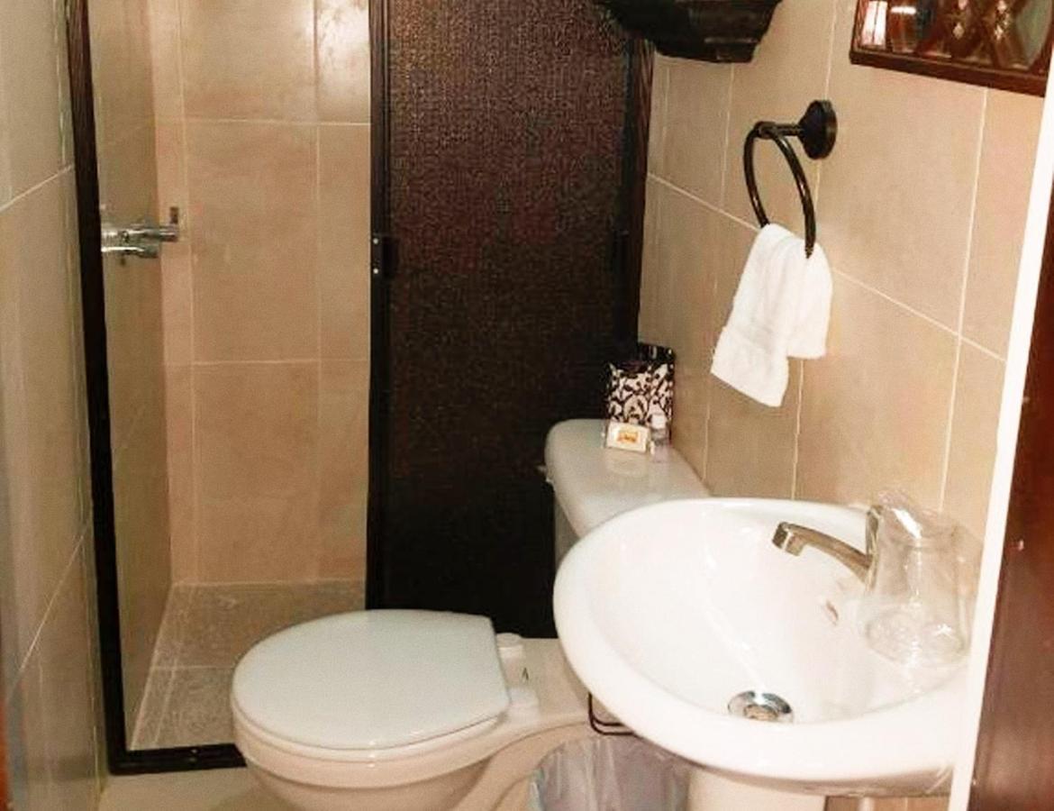 Hostal Las Puertas Santa Ana Esterno foto