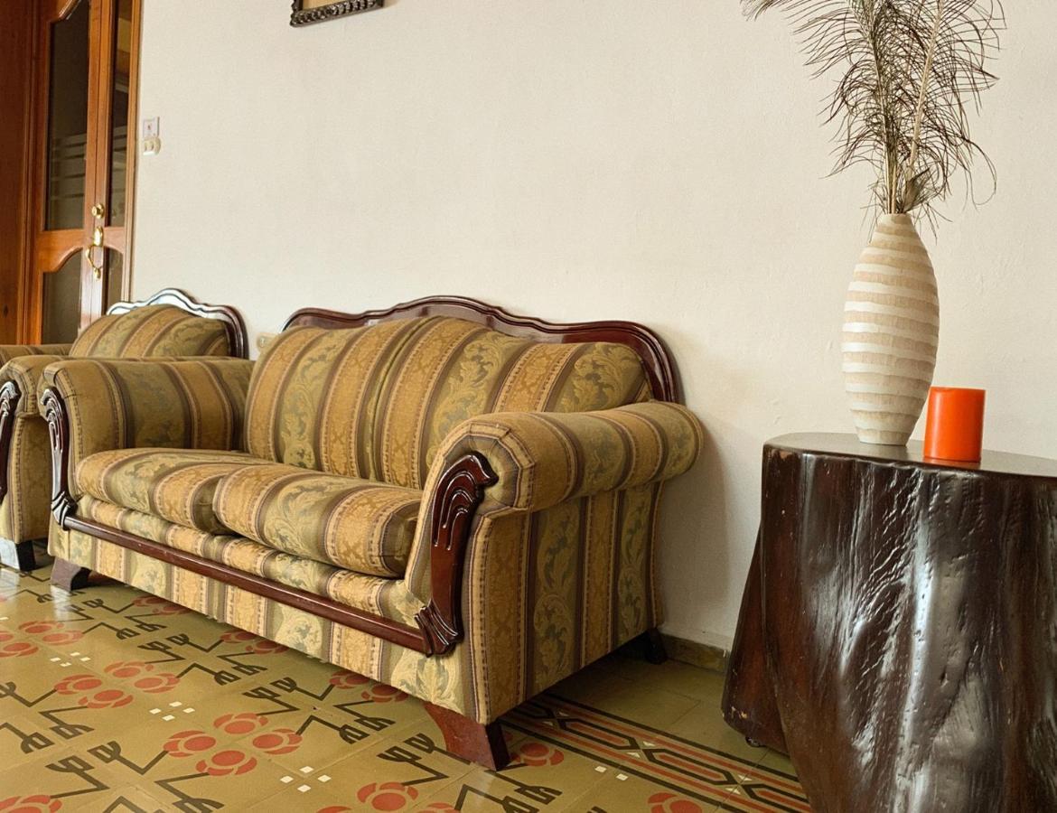 Hostal Las Puertas Santa Ana Esterno foto